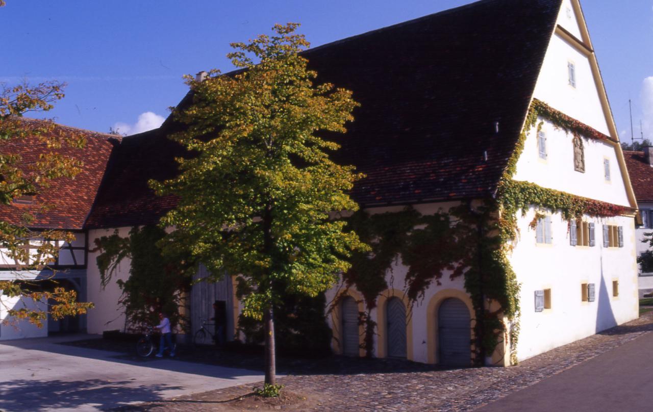Markgraeflich Badischer Gasthof Schwanen Salem  Exterior foto