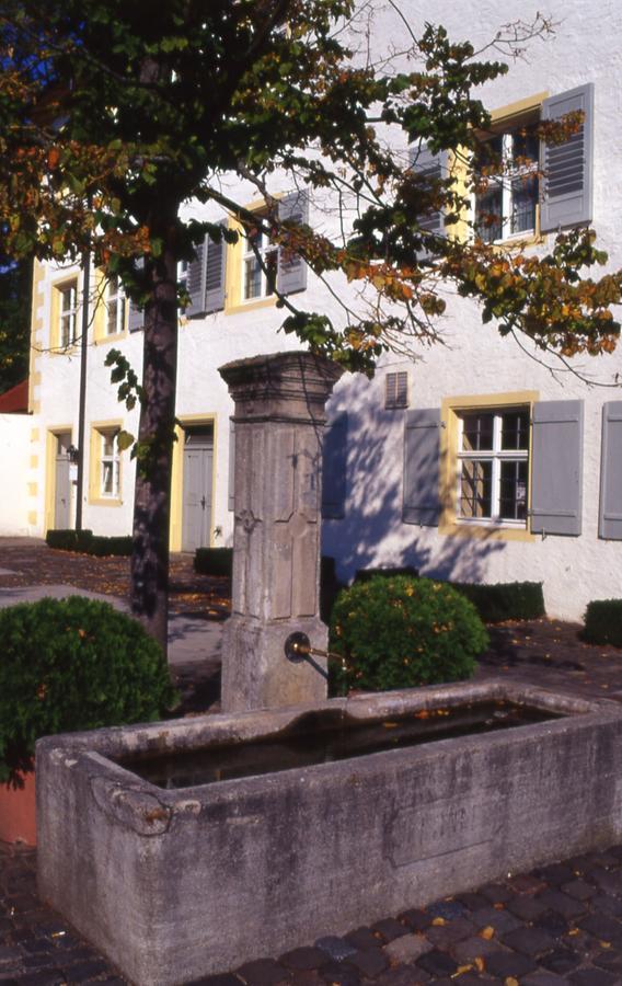 Markgraeflich Badischer Gasthof Schwanen Salem  Exterior foto