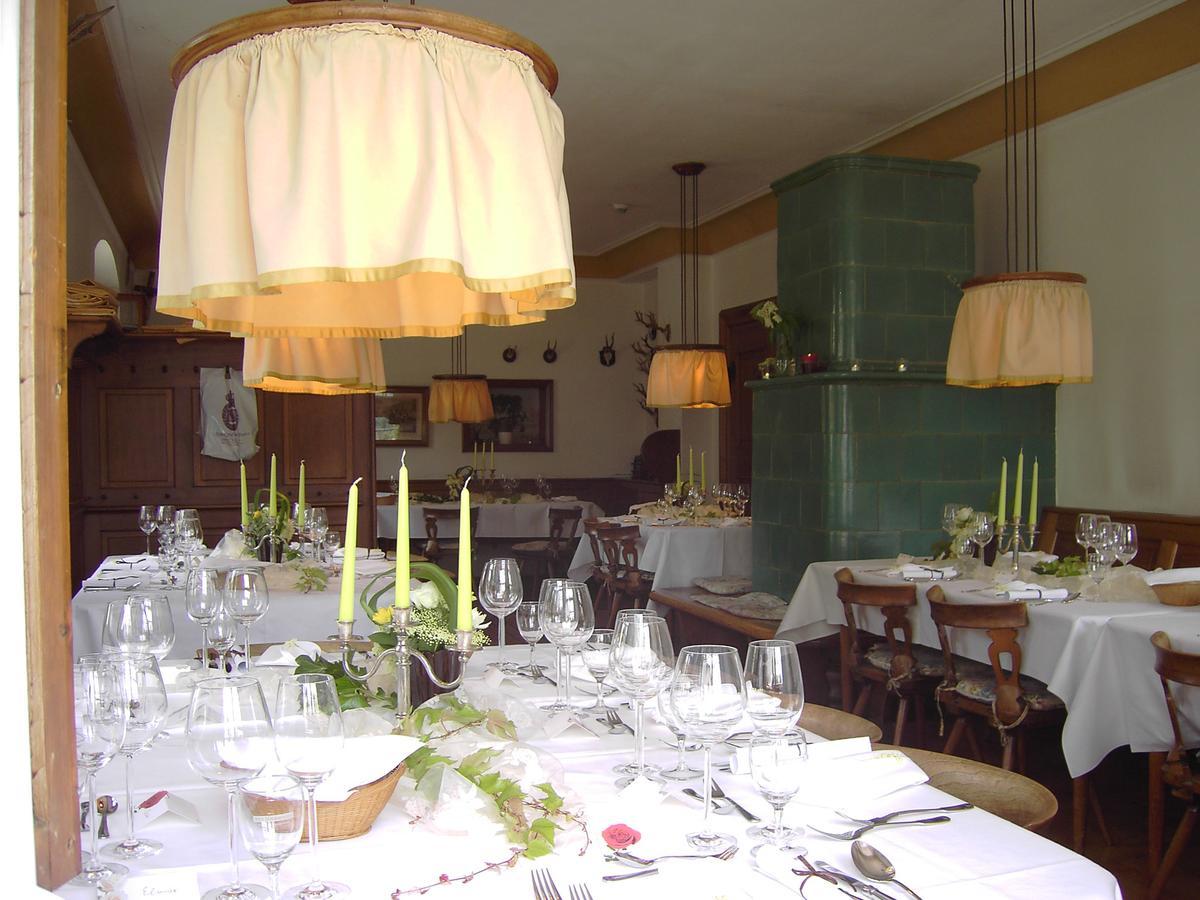 Markgraeflich Badischer Gasthof Schwanen Salem  Exterior foto